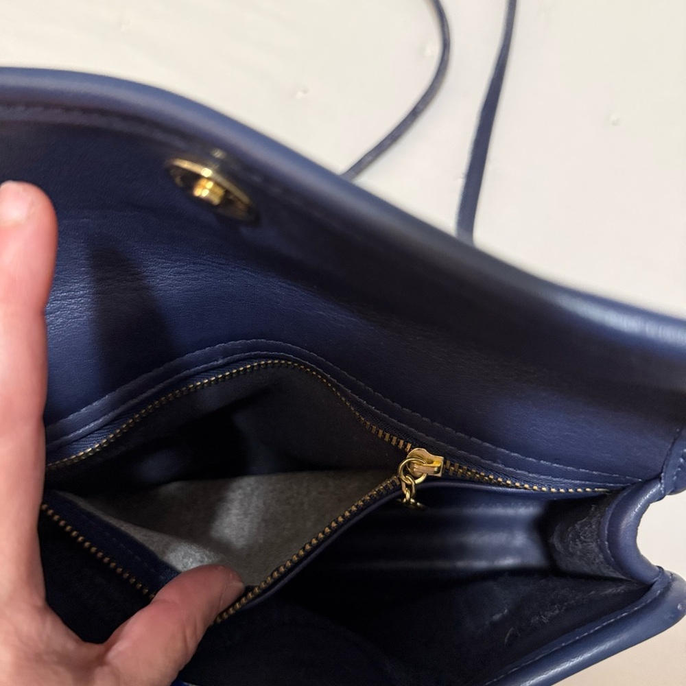 “Vintage Coach 9023 Navy Leather Flap Shoulder Bag 90s Y2K” - Picture 8 of 11